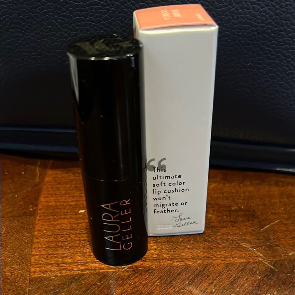 Laura Geller Lipstick Moisturizing Satin Finish - Berry Vanilla - Picture 4 of 6